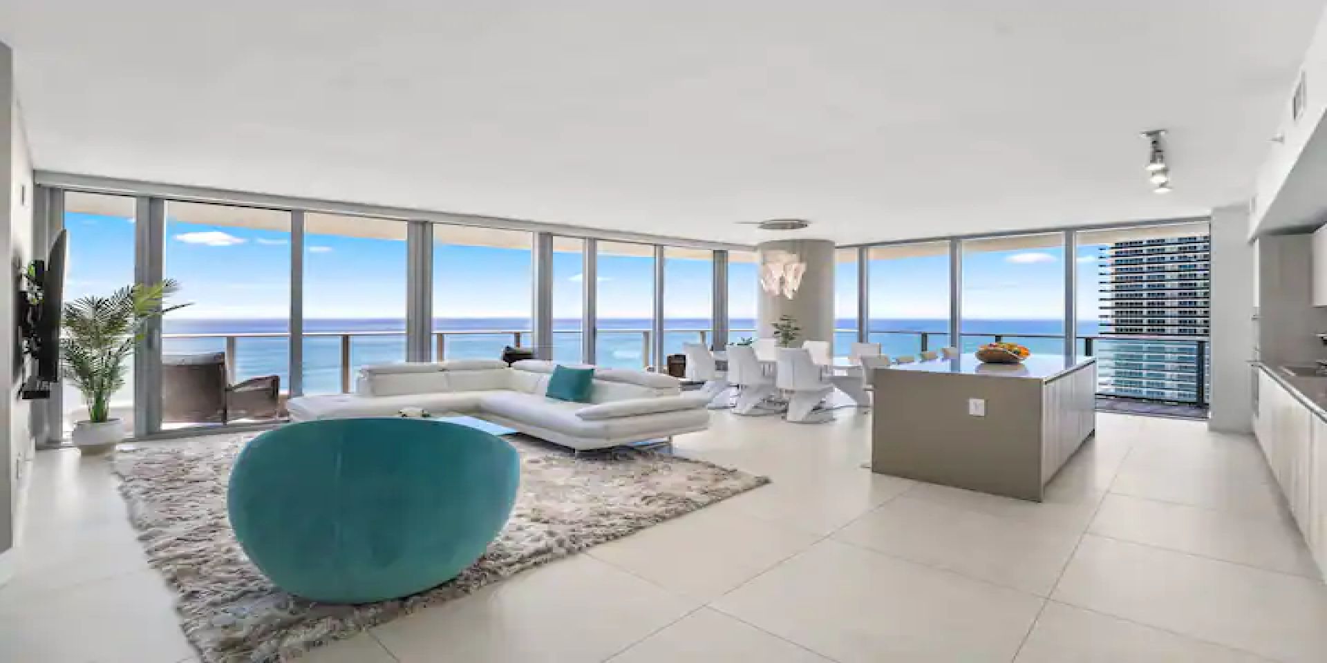 Local comercial amoblado en el Sanchez Osama